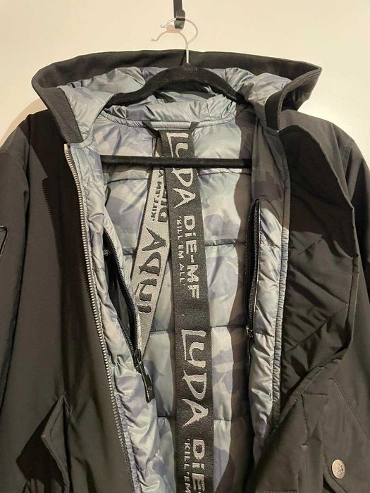 Luda бомбър яке с качулка