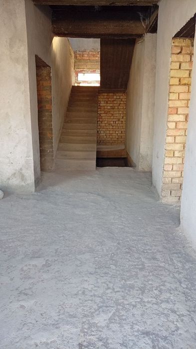 10 йилгача Насия савдога Учкахрамонда коттеджлар КАДАСТР БОР