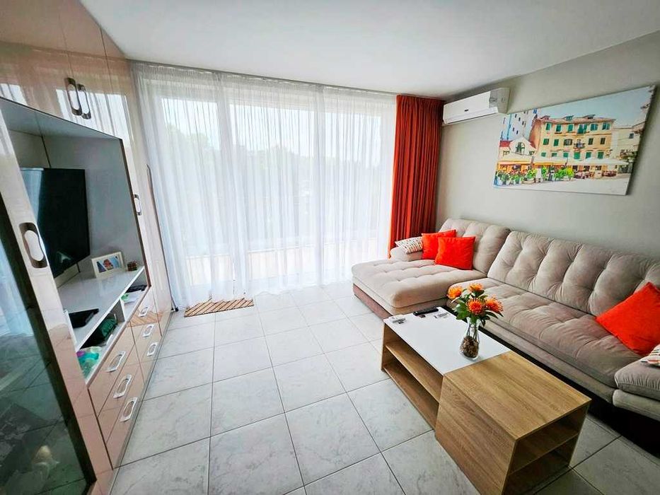 Продава се Четиристаен апартамент в к.к. Слънчев бряг - 133 кв.м за 1091 €/кв.м - Снимка #3