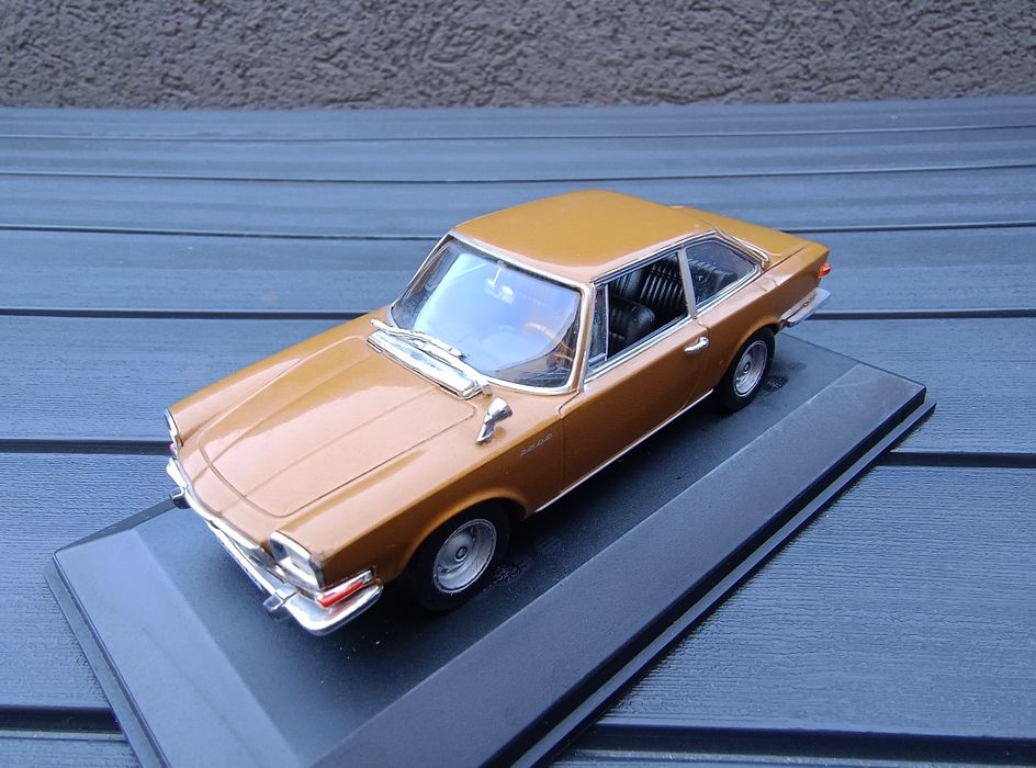 Trei machete scara 1:43