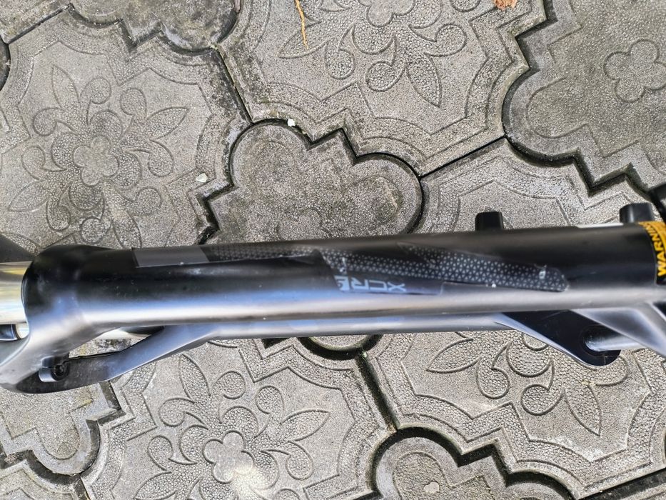 Furca  SR Suntour XCR/ 27,5 boost