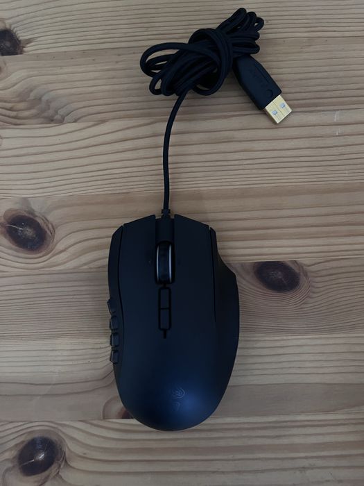 Mouse Gaming MMO Razer Naga Chroma (12 butoane laterale)