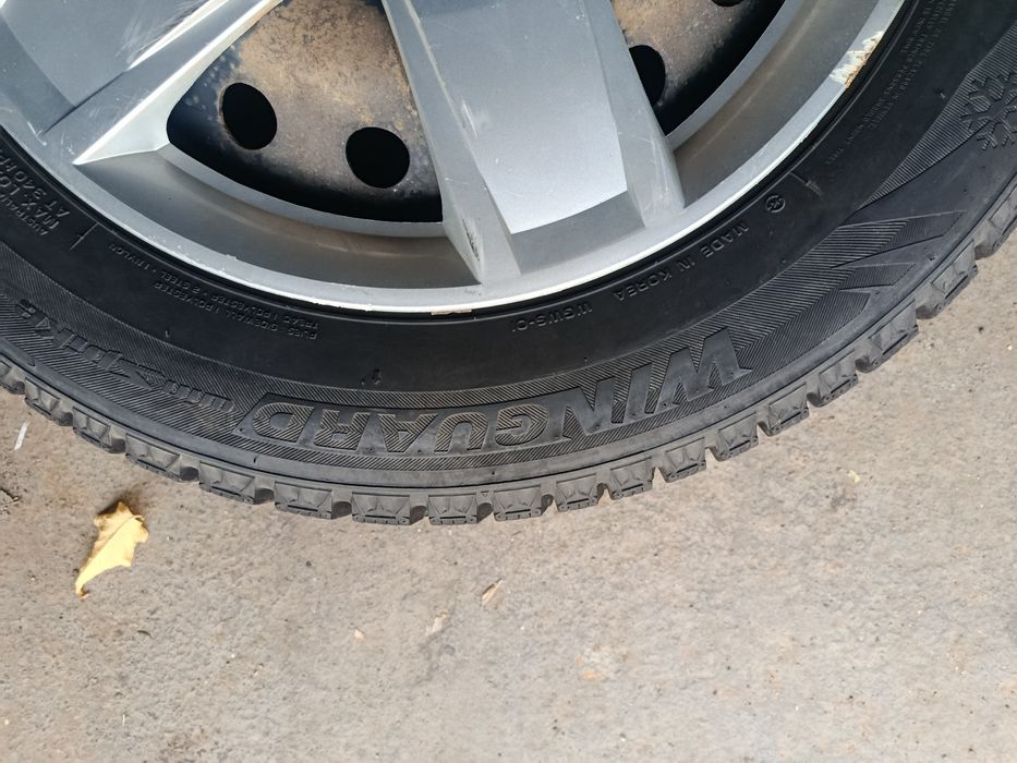 Резина зимняя с дисками на Шевроле авео