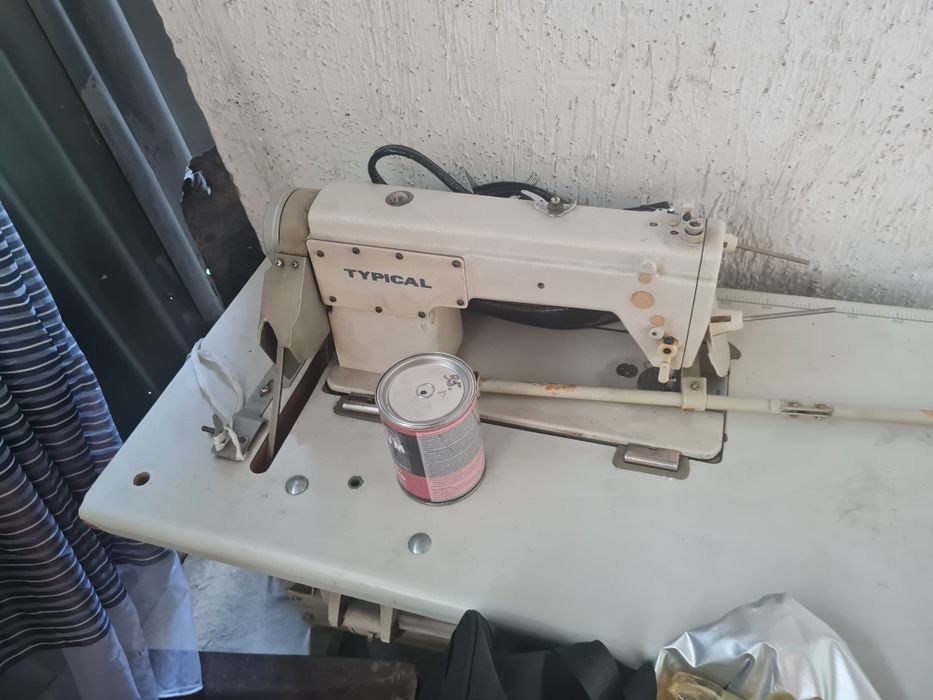 Срочноо Продам швейную машину
