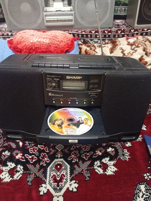 Radio caset cd Sharp ch 600