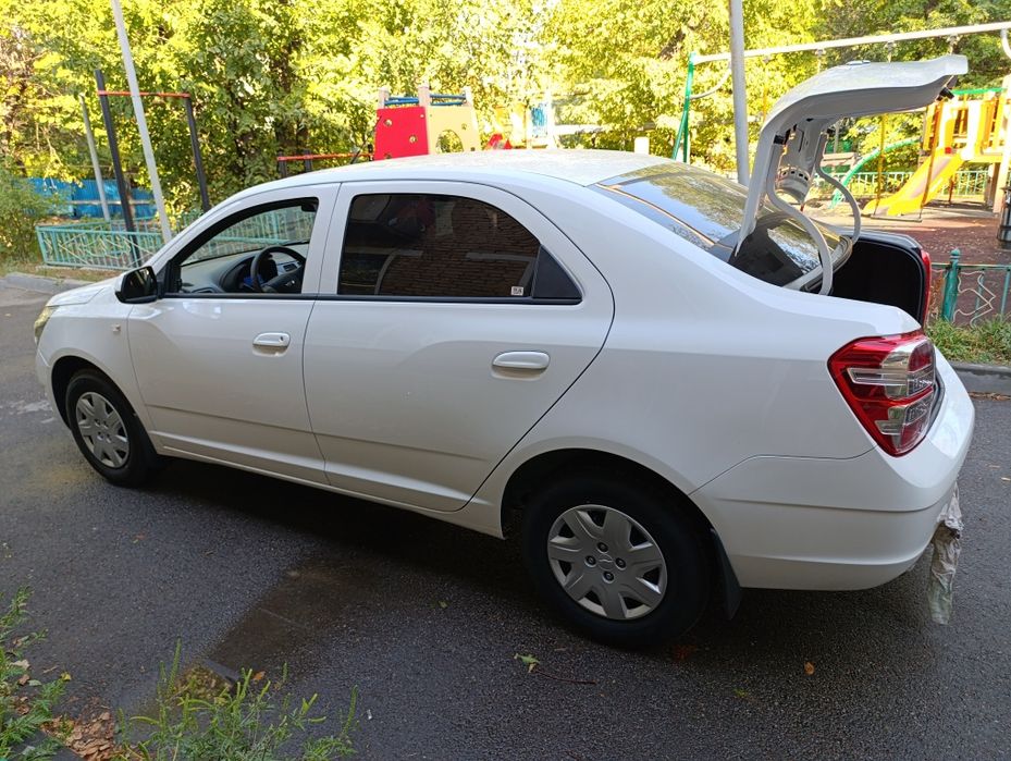 Продажа машины  легковая