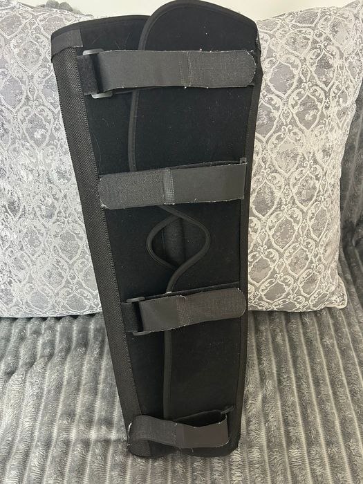 Ортез для коленного сустава