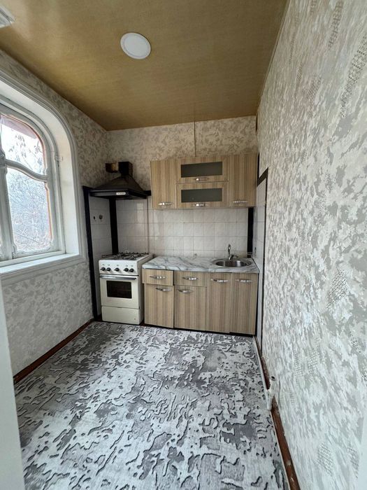 CЧилонзор 19 о-рр 50-50 мойка
 Продам квартиру

 Чиланзар 19 квартал