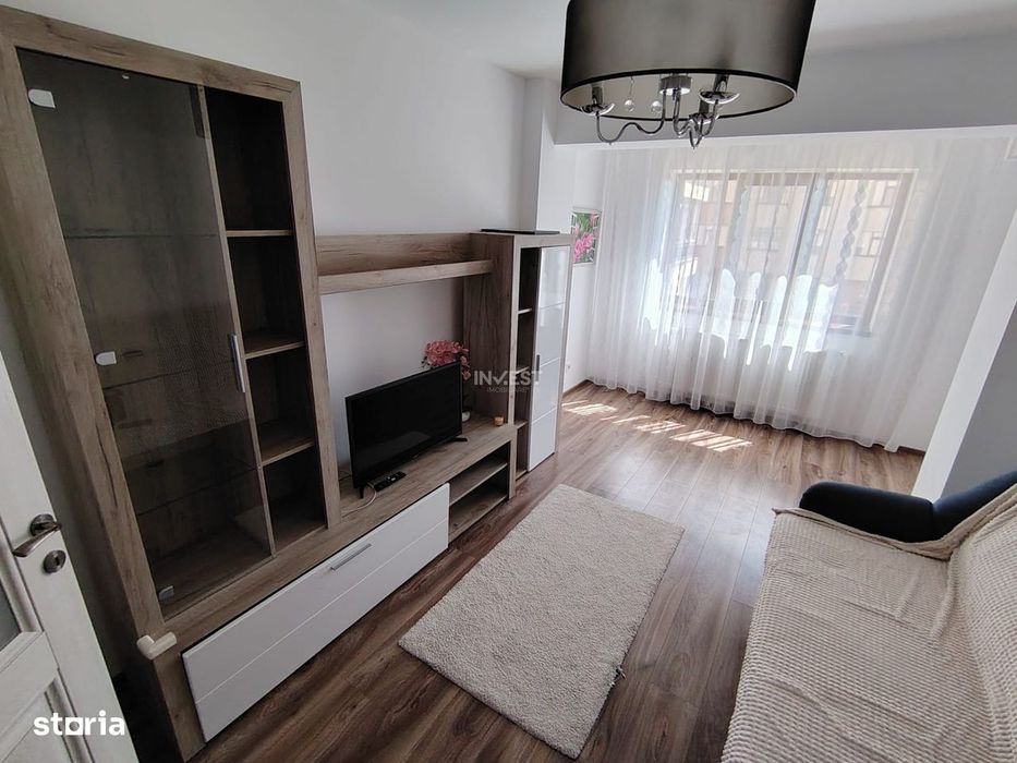 Apartament spatios cu 3 camere, decomandat, CUG