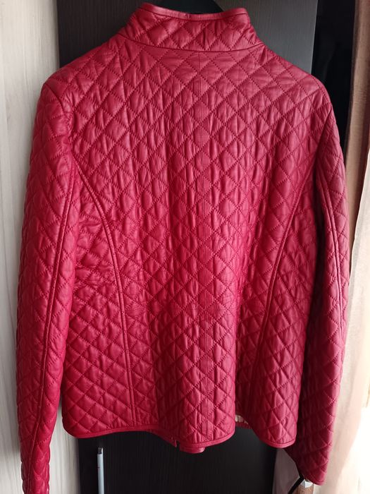 Червено кожено дамско яке естествена кожа