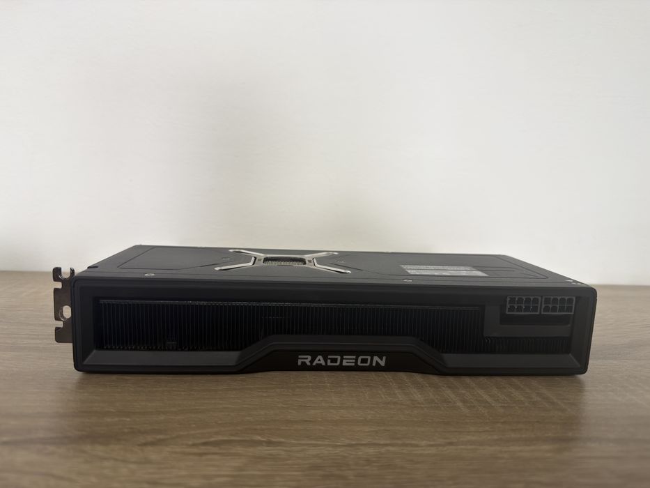 Placa video 6800XT Midnight Black Edition 16GB