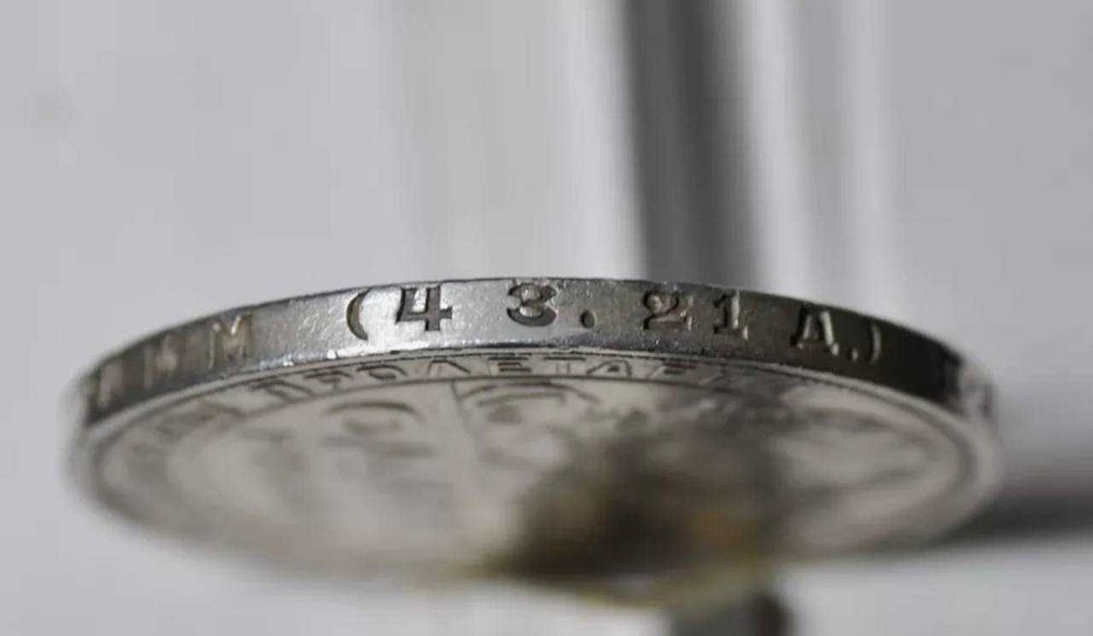 продам 1 рубль 1924 года монета СССР 18 грамм серебра.