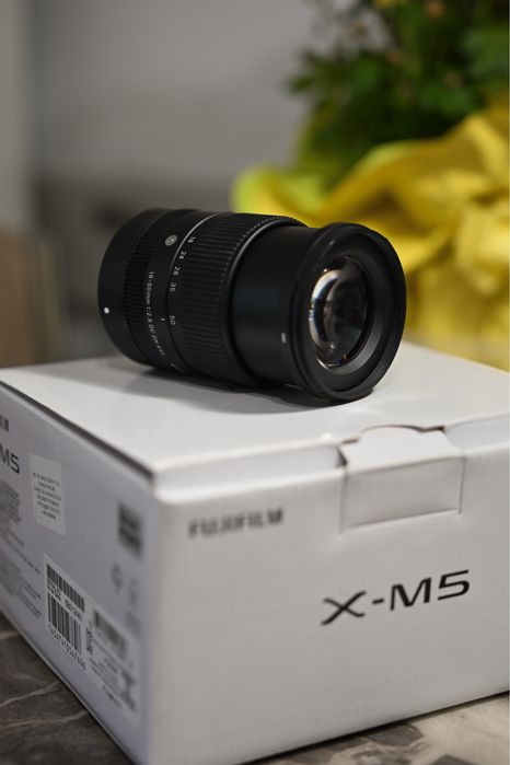 Sigma 18-50 f2.8 montură Fuji X