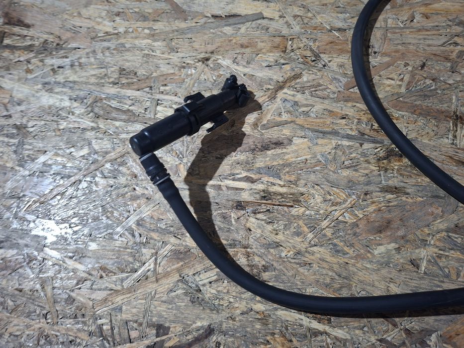 Instalatie Completa Spalatoare Faruri BMW F10 F11 F07 Seria 5 Furtun + Cilindri Originali