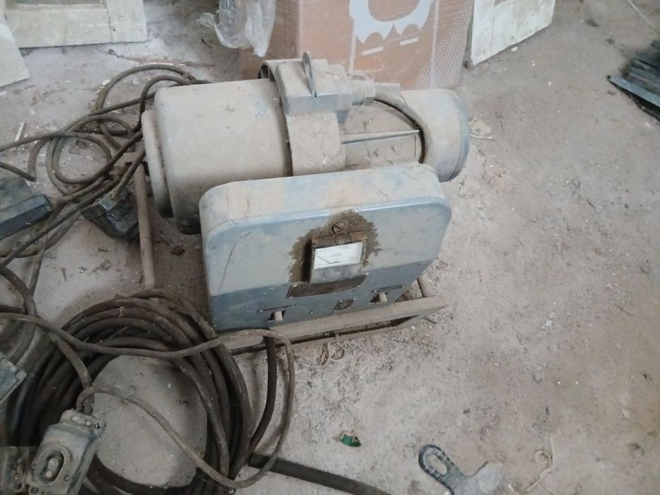 Электродвигатель на 220/380в