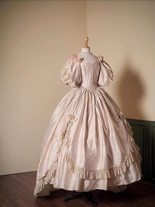 Прокат платья Rococo Medieval