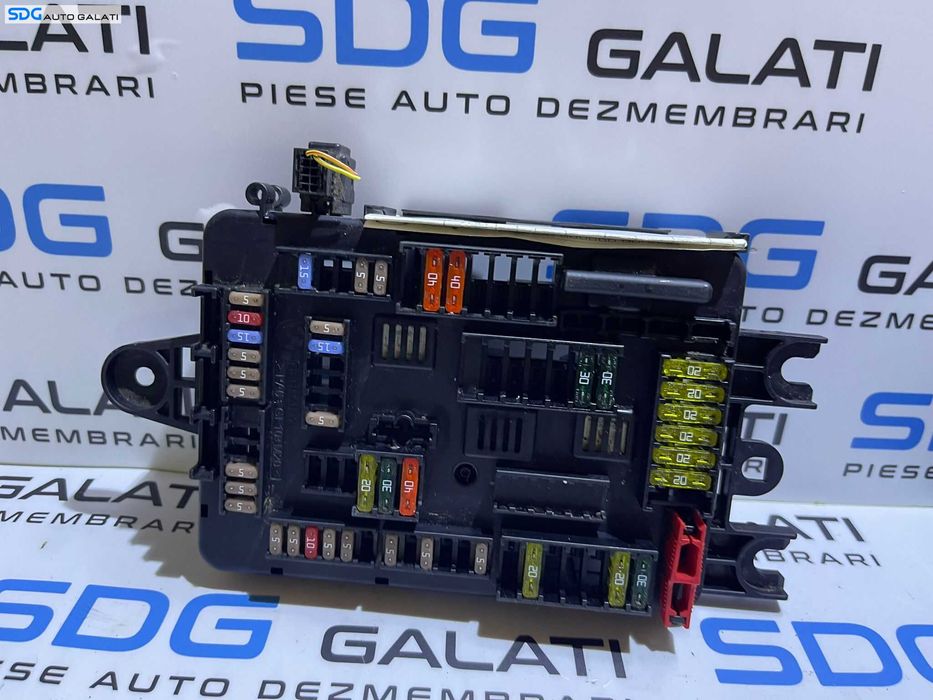 Panou Tablou Sigurante Relee BMW Seria 3 F30 F31 F80 2011 - 2019 Cod 926111102 12062012 [L3564]