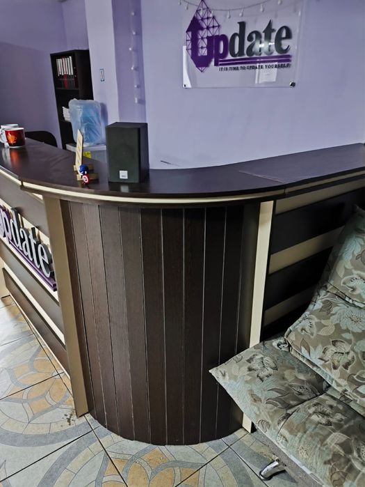 Продается офисный мебель