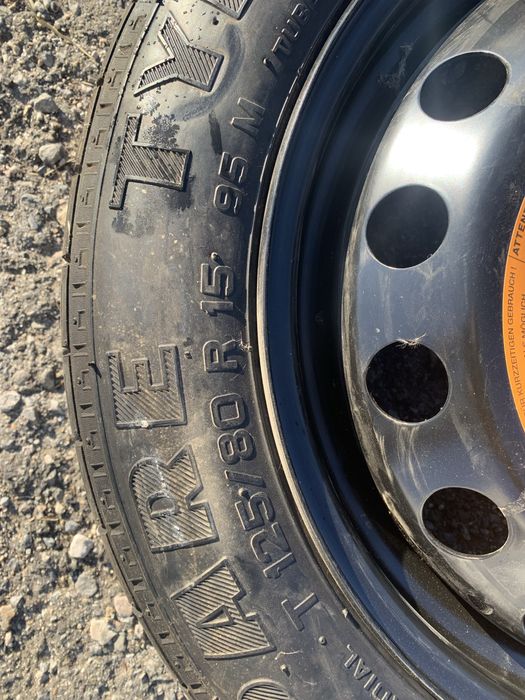 Резервна гума патерица алфа 147 alfa 147