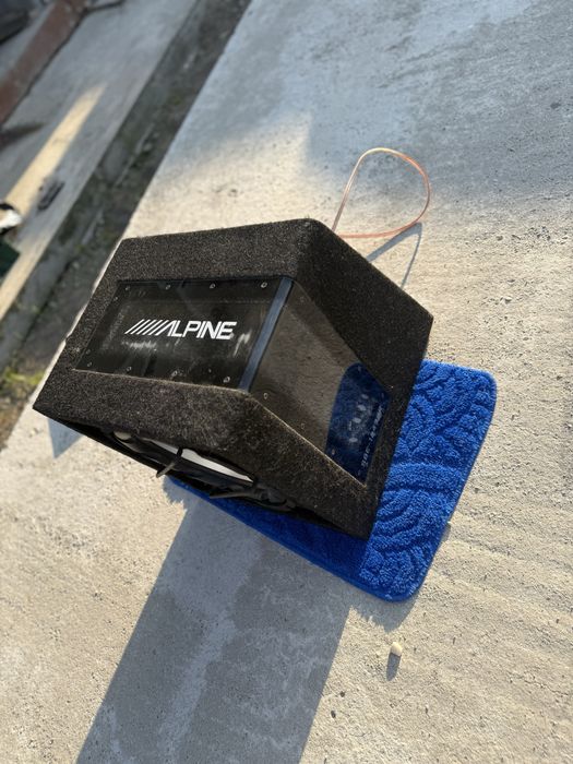Subwoofer auto pyle + statie intersonic mx 430