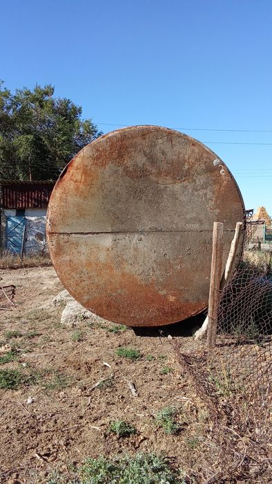 Резервуар горизонтальный 25 тонны.