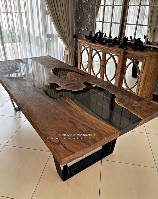 Маса от естествено дърво и епоксидна смола | Холна, трапезна маса