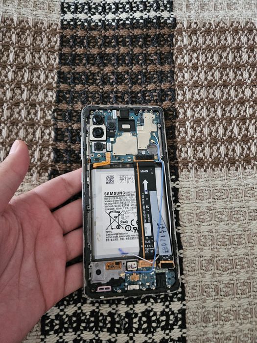 2 Самсунга А52 (Samsung A52 4G)