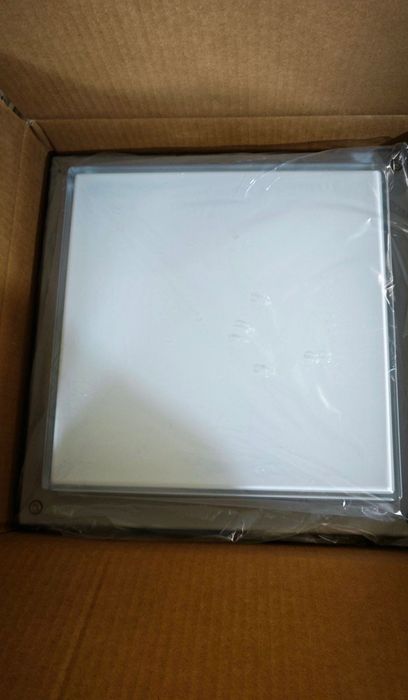 осветително тяло Performance in Lighting – Bliz Square 40