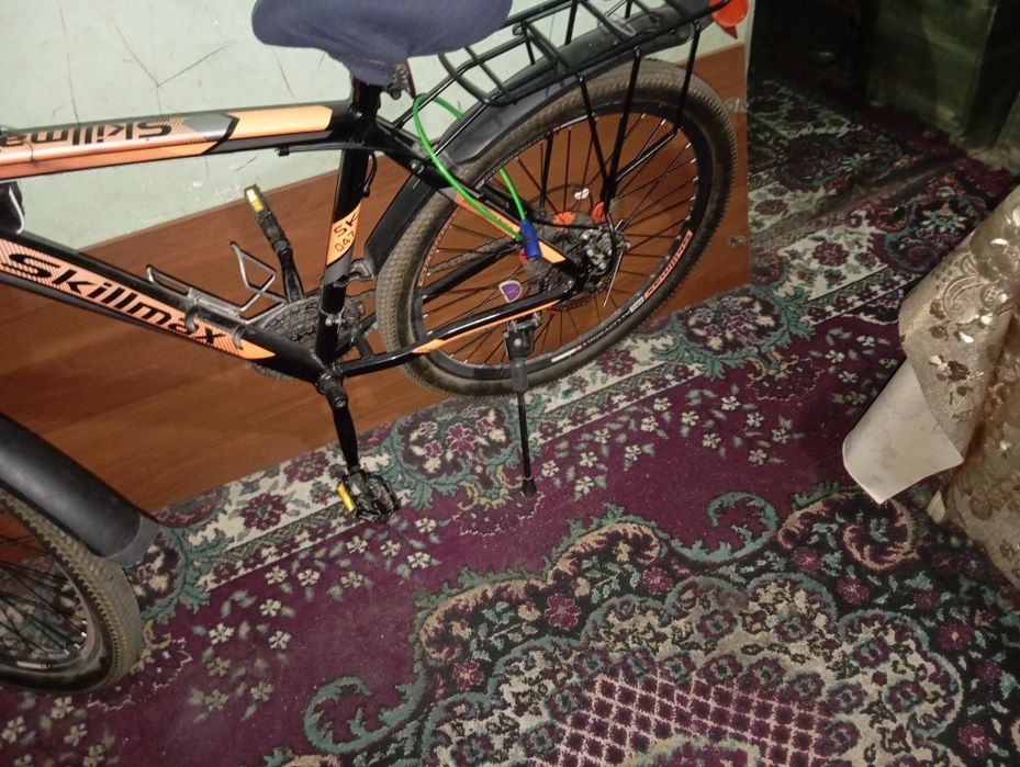 Velosiped bor yaxshi holatda