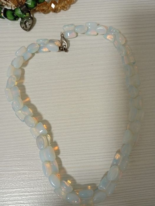 Продам бусы разные, серьги и кольца