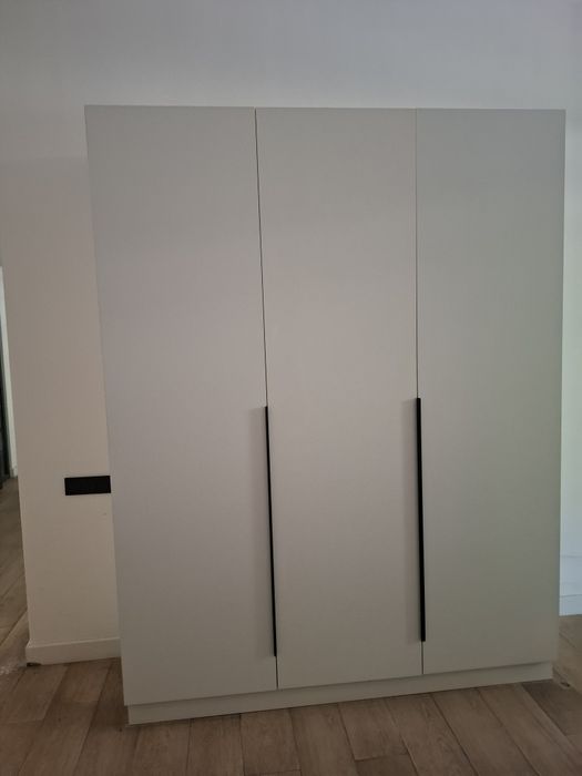 Продам шкафы б/у