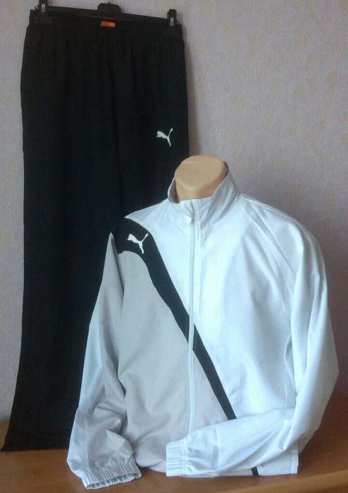 Продам спортивный костюм