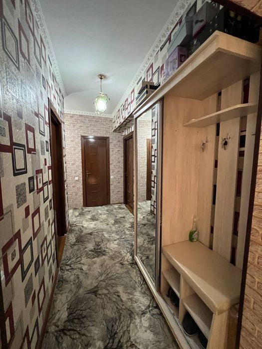 3/1/7 сотилади 65м2