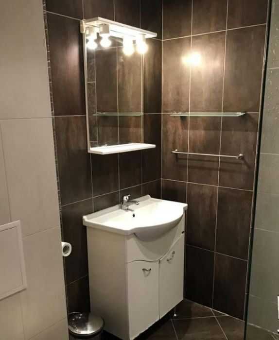 Дава се под наем Двустаен апартамент в София, Лозенец - 76 кв.м за 387.6 € - Снимка #2