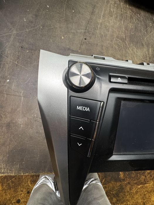 ГУ Toyota Camry 2014 оригинал