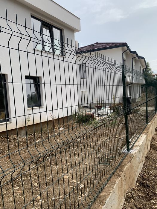 Монтаж на огради и врати