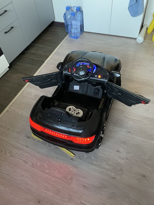 Элекромобиль детский на пульту