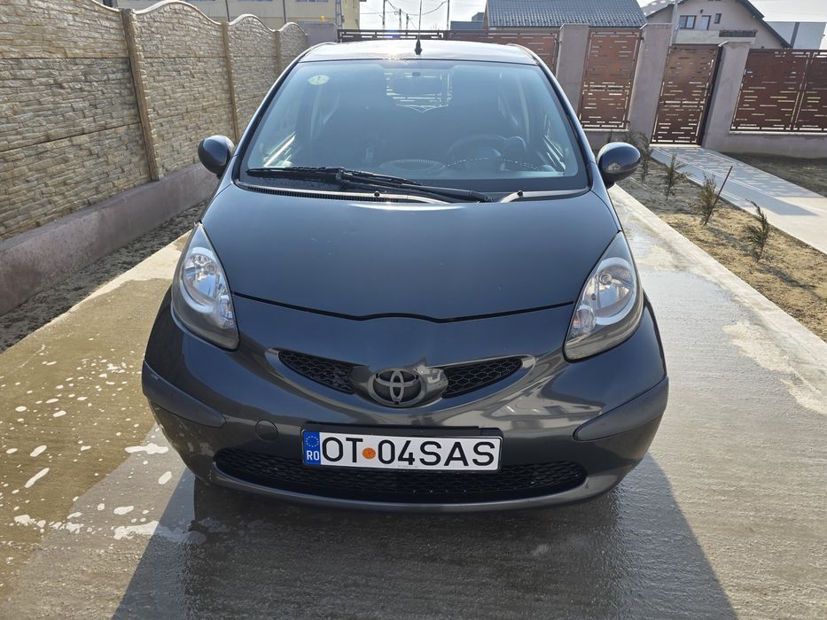 Vand Toyota Aygo ,masina ideala pt oras extrem de fiabila cu un consum