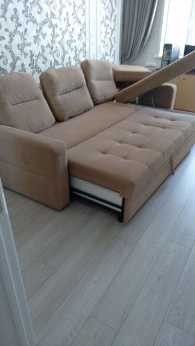 Срочно продам диван