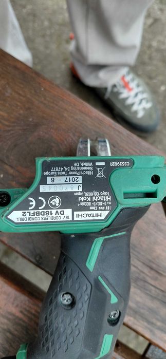 Винтоверт Hitachi 18v. Безчетков