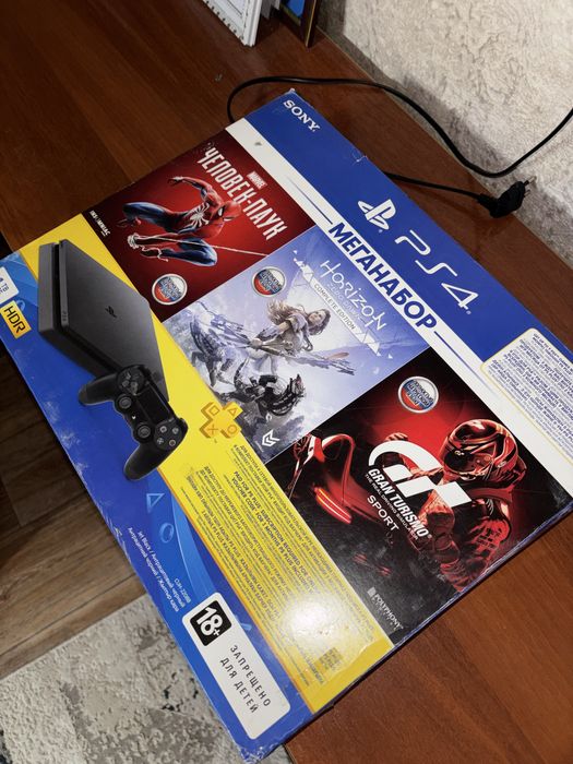 Ps4 slim в отличном состоянии