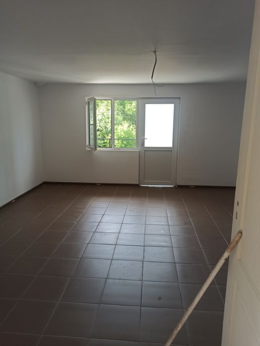 Închiriez spațiu depozitare ,magazie