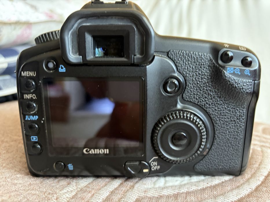 Фотоапарат Canon 5D