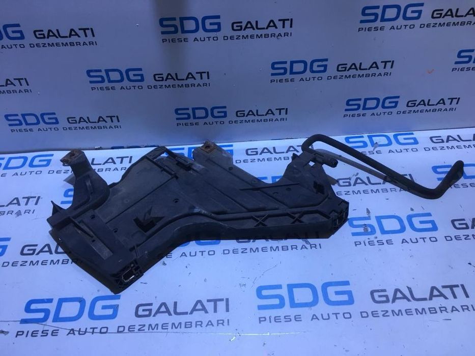 Suport Far Stanga Audi A4 B8 2008 - 2013 Cod Piesa : 1301073034