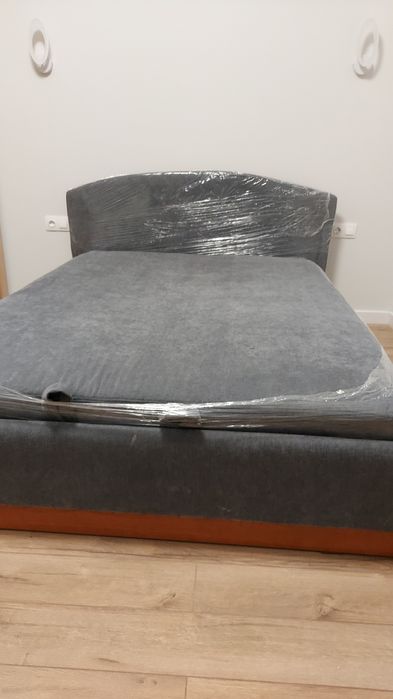 Продам кровать 160х200 производства Россия