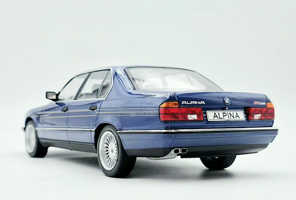 Macheta BMW Alpina B11 3.5 (E32) 1:18 MCG