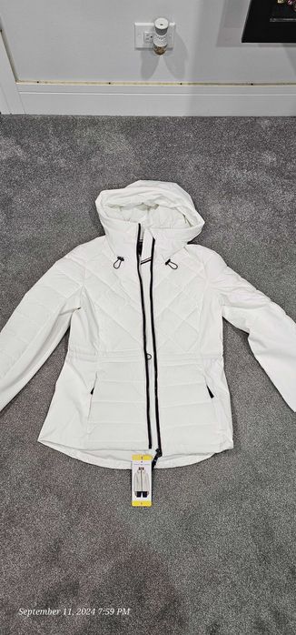 Tommy Hilfiger оригинални дамски якета размери S и М Внос от USA