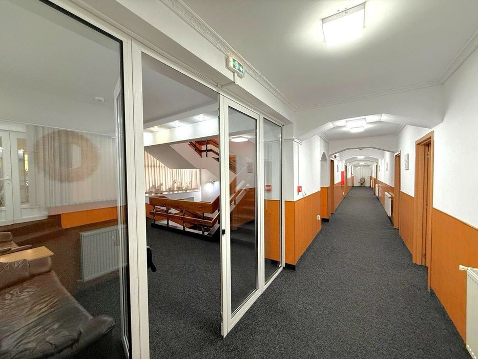 Cladire ultracentrala