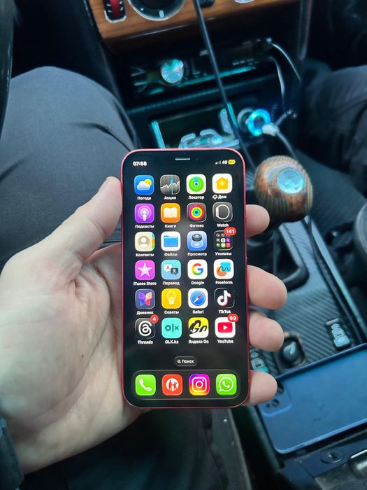 Айфон 12 мини в хорошем состояние