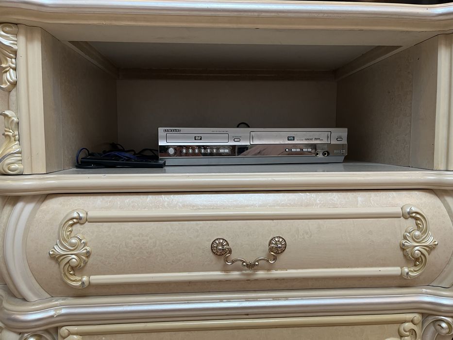 Тумба под телевизор